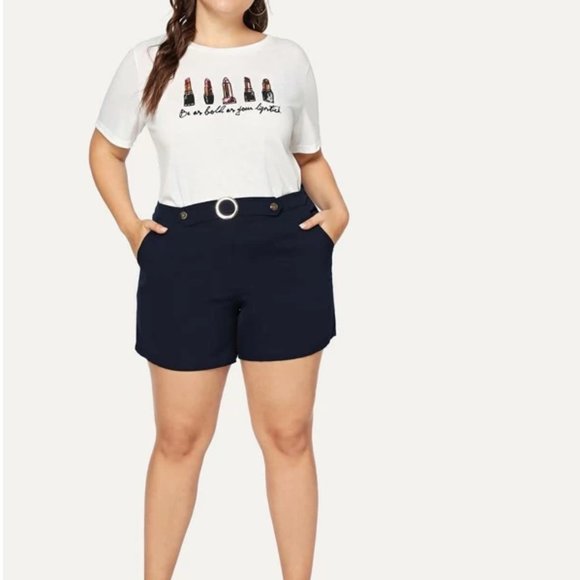 O-Ring Embellished Tailored Shorts - Picture 4 of 4